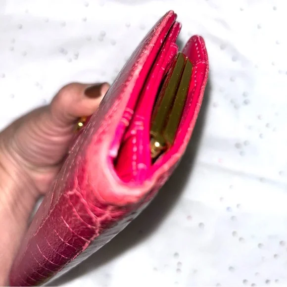 Miu Miu Pink Croc-Embossed Wallet - Picture 8 of 15